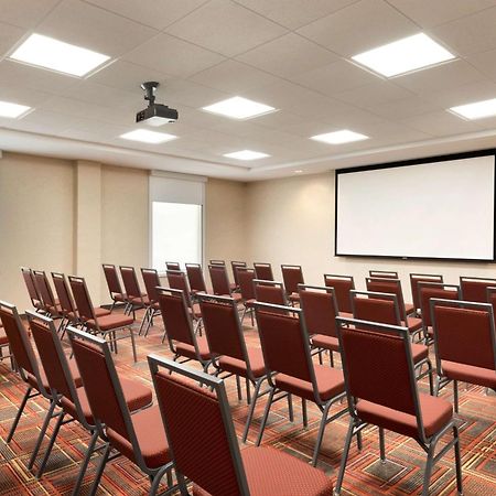 Home2 Suites By Hilton Milwaukee Brookfield Waukesha Buitenkant foto