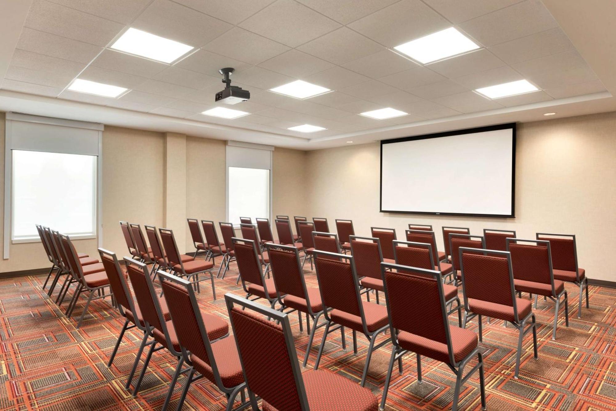 Home2 Suites By Hilton Milwaukee Brookfield Waukesha Buitenkant foto