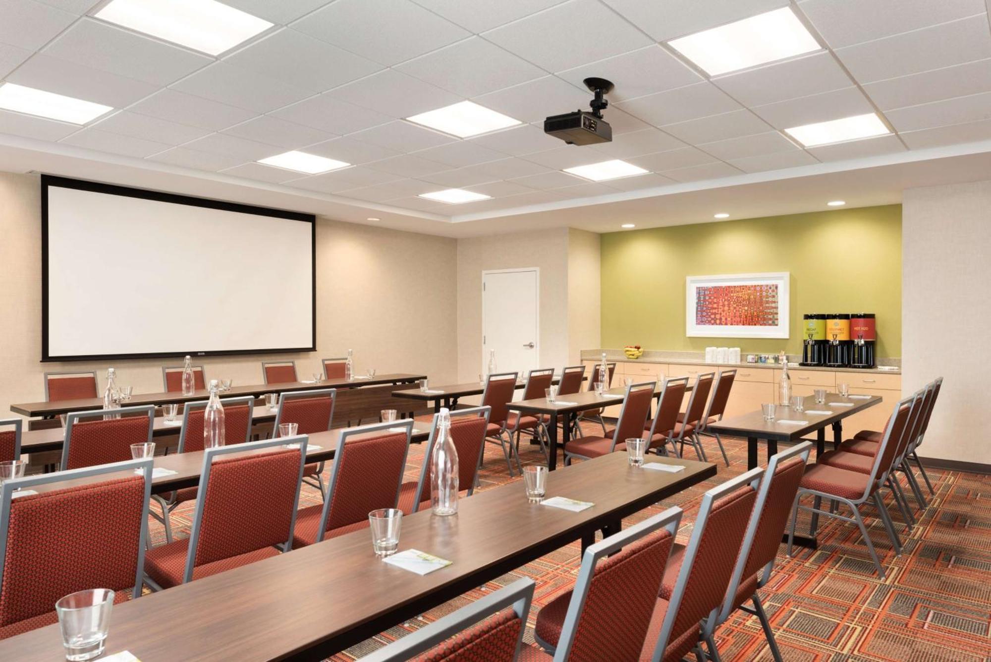 Home2 Suites By Hilton Milwaukee Brookfield Waukesha Buitenkant foto