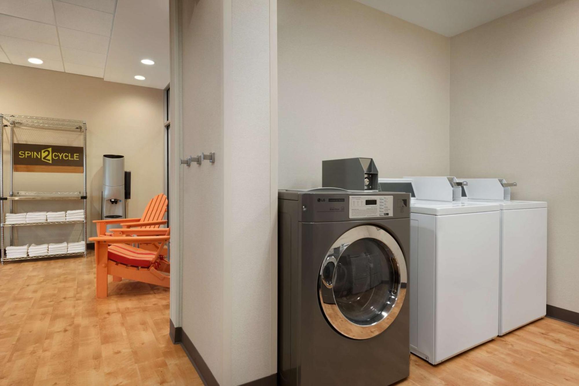 Home2 Suites By Hilton Milwaukee Brookfield Waukesha Buitenkant foto