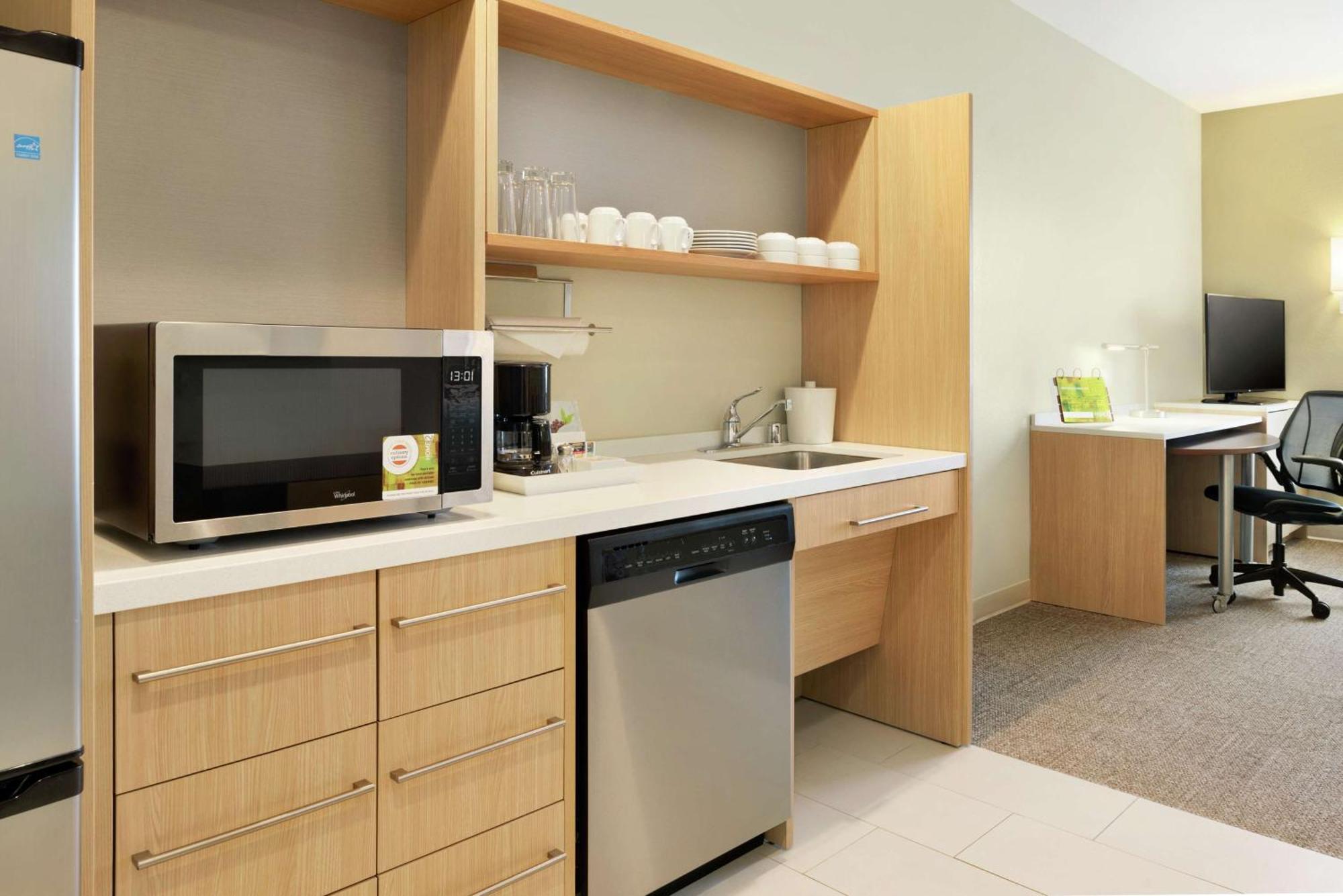 Home2 Suites By Hilton Milwaukee Brookfield Waukesha Buitenkant foto